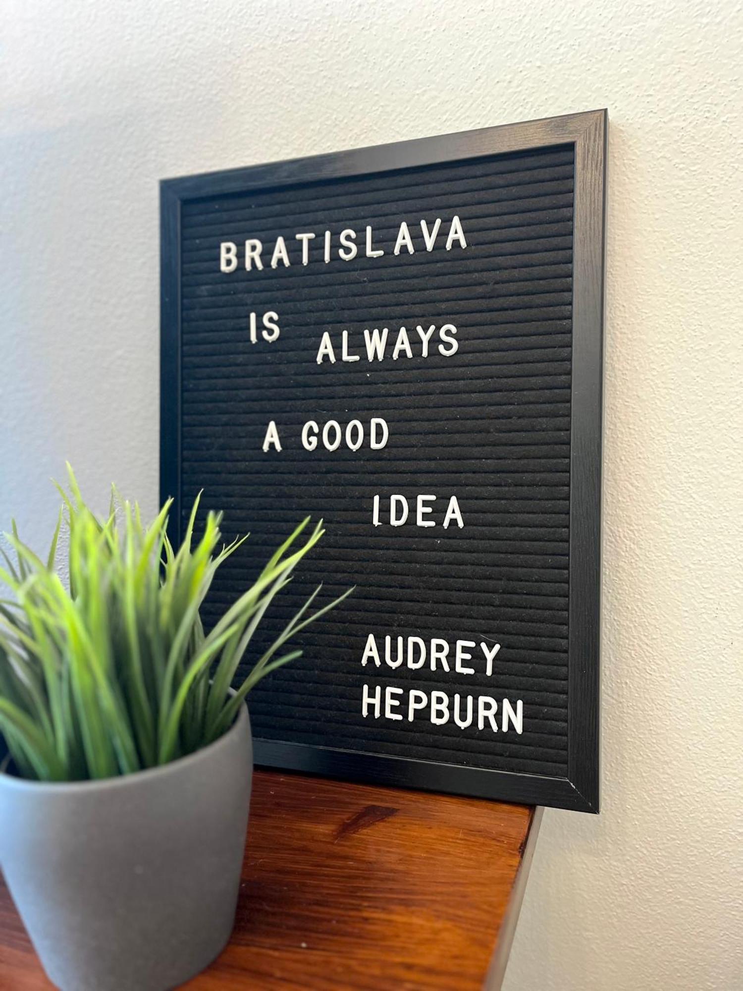 Audrey Hepburn Apartment Cathedral View Top Location Air Conditioned Μπρατισλάβα Εξωτερικό φωτογραφία