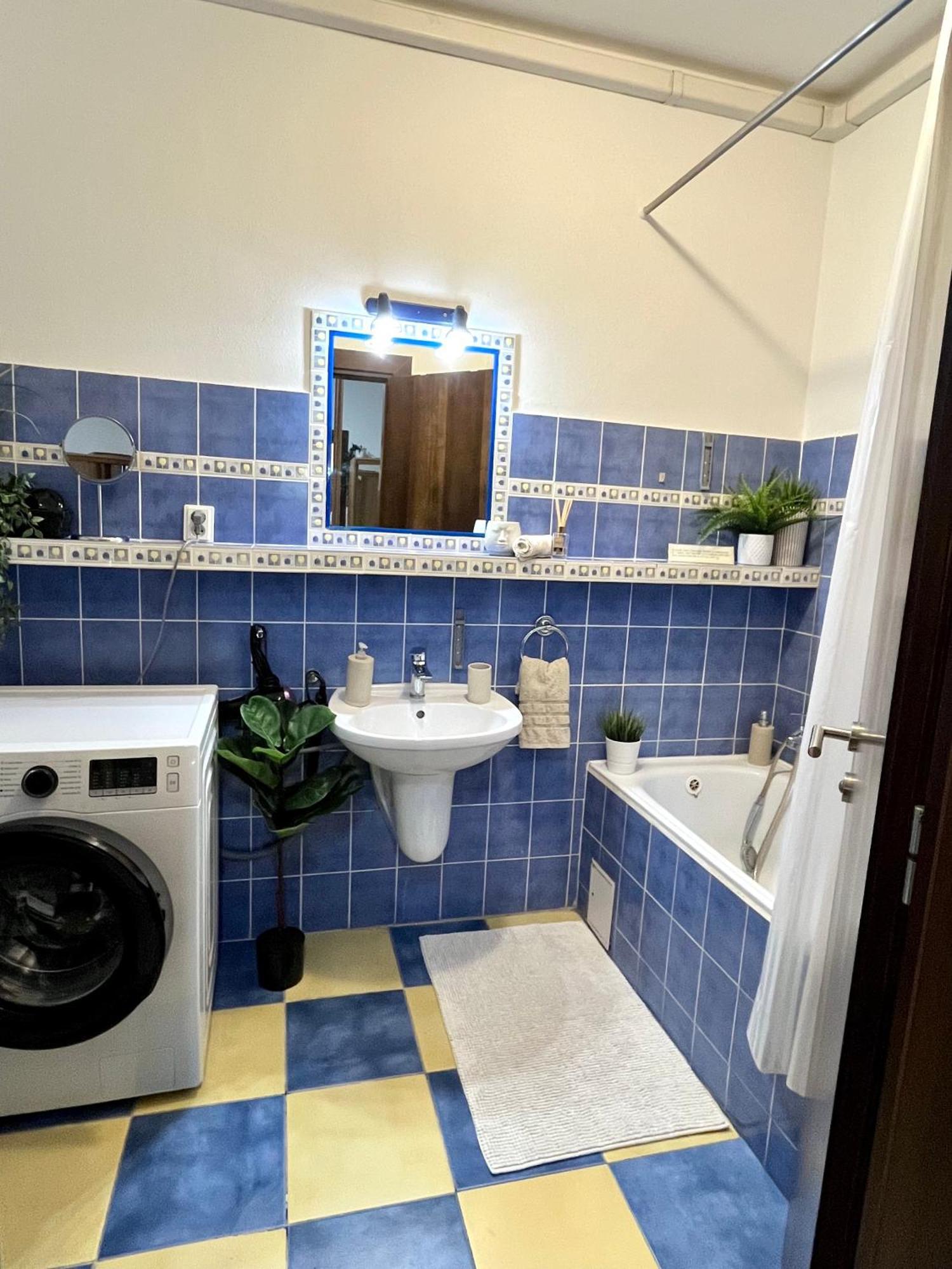 Audrey Hepburn Apartment Cathedral View Top Location Air Conditioned Μπρατισλάβα Εξωτερικό φωτογραφία
