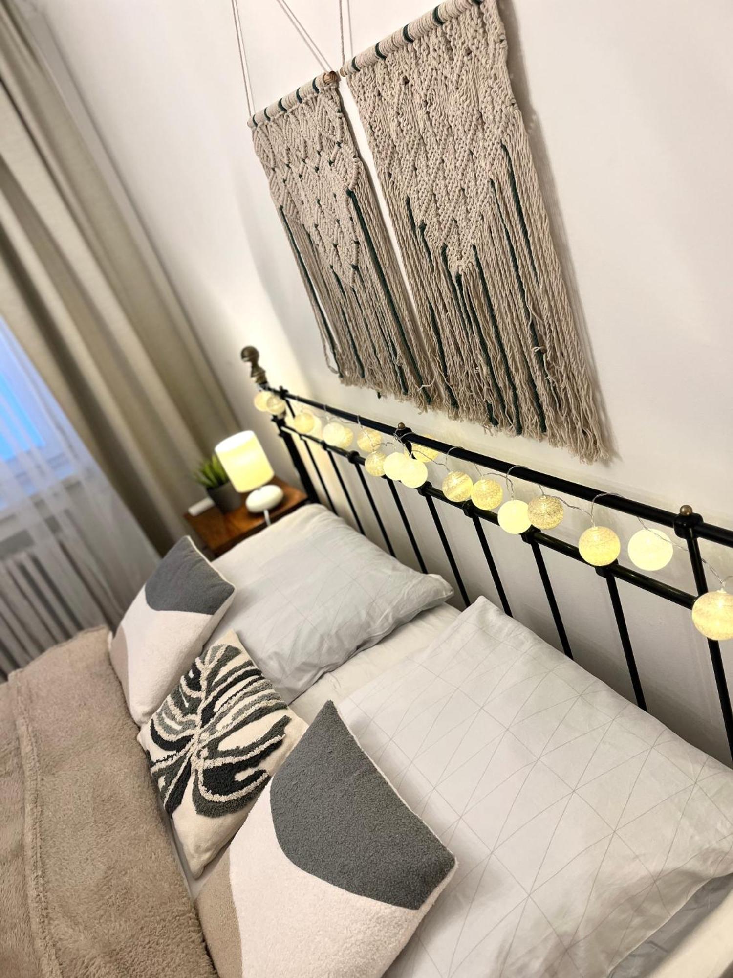 Audrey Hepburn Apartment Cathedral View Top Location Air Conditioned Μπρατισλάβα Εξωτερικό φωτογραφία